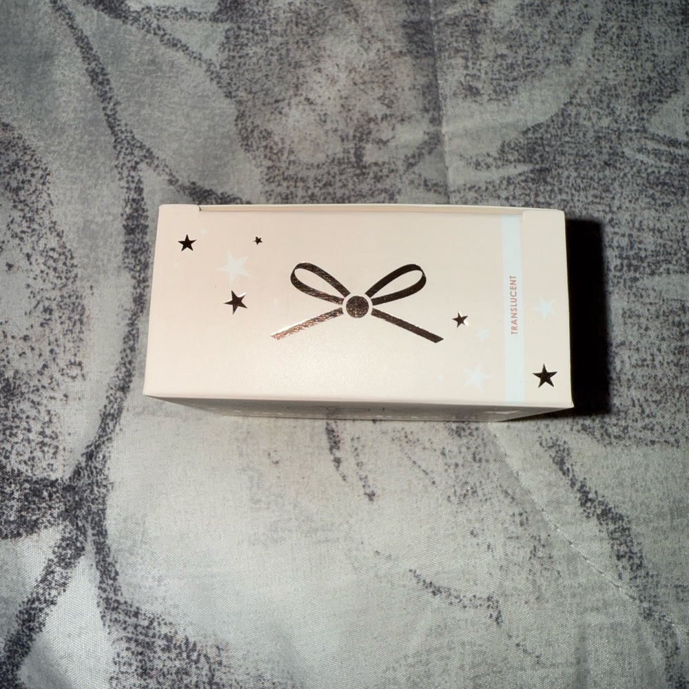 Ciate Translucent Powder - Picture 5 of 10